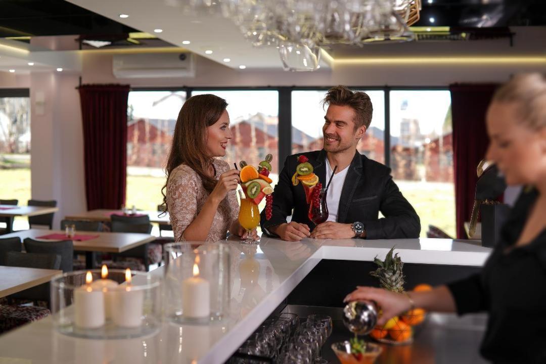 Stella Resort & Spa Wladyslawowo-Chlapowo Ngoại thất bức ảnh